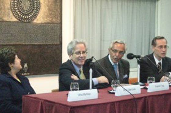 Vilma Martínez, Arturo Valenzuela, Rosendo M. Fraga y Adalberto Rodríguez Giavarini